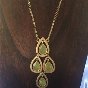 🍁Gold tone necklace